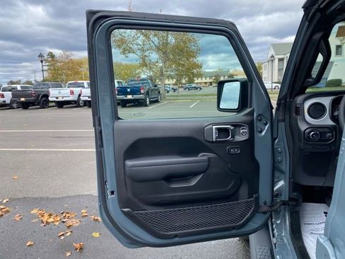 New 2025 Jeep Wrangler Sport S image 21