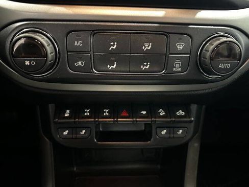 Used 2018 Chevrolet Colorado ZR2 AWD/4WD image 16