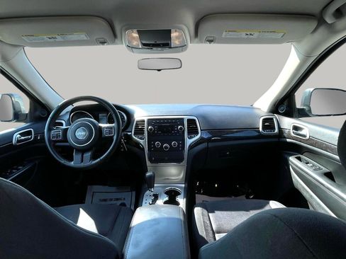 Used 2012 Jeep Grand Cherokee Laredo w/ Laredo E Group image 25