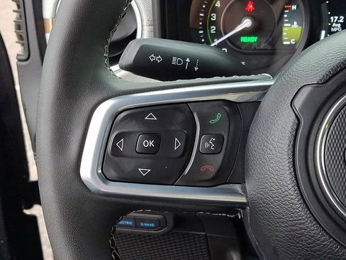 Used 2025 Jeep Wrangler Unlimited Sahara w/ Safety Group image 22