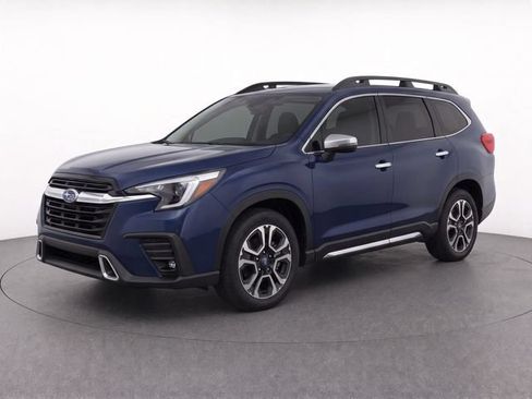 Used 2023 Subaru Ascent Touring AWD/4WD image 2