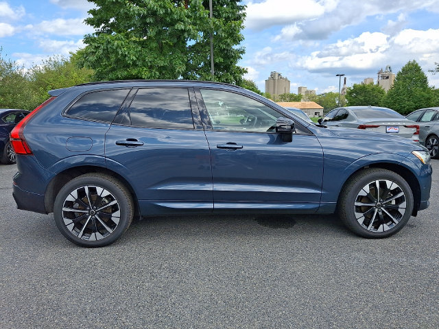 Used 2026 Volvo XC60 B5 Plus AWD/4WD image 7