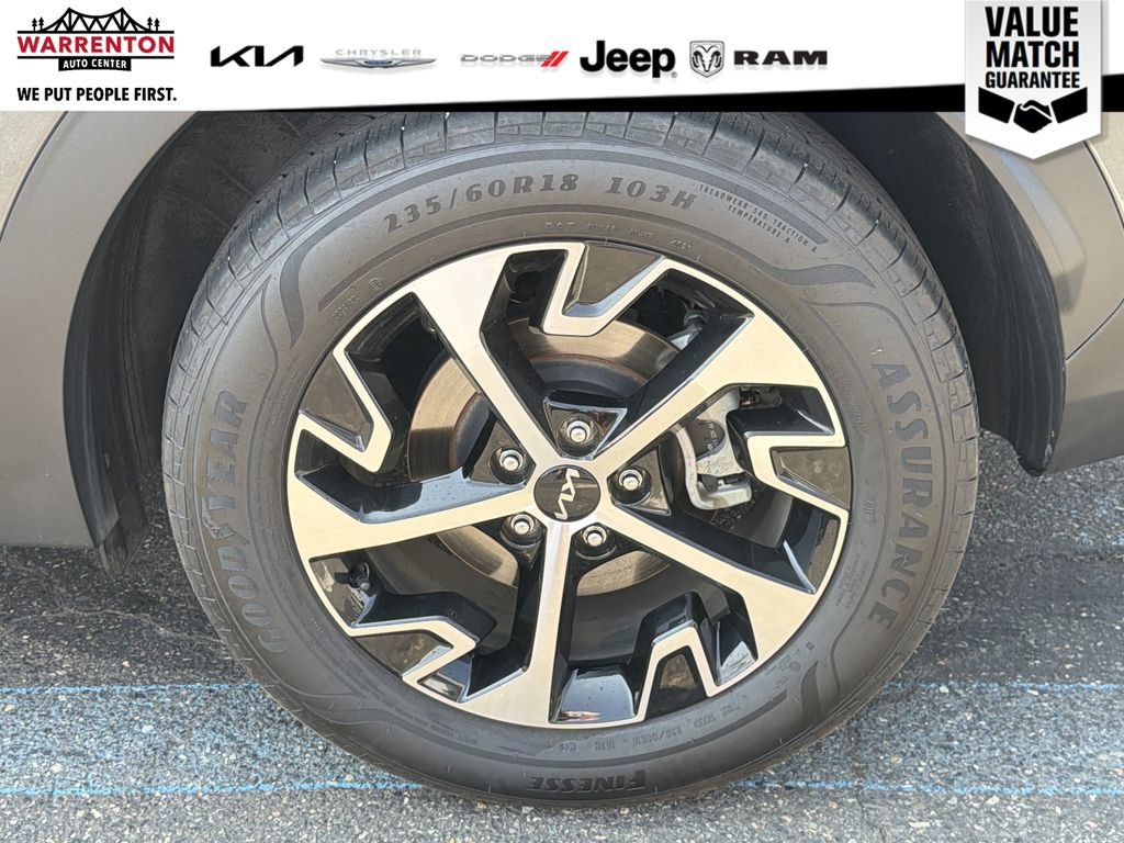 Used 2024 Kia Sportage EX AWD/4WD image 34