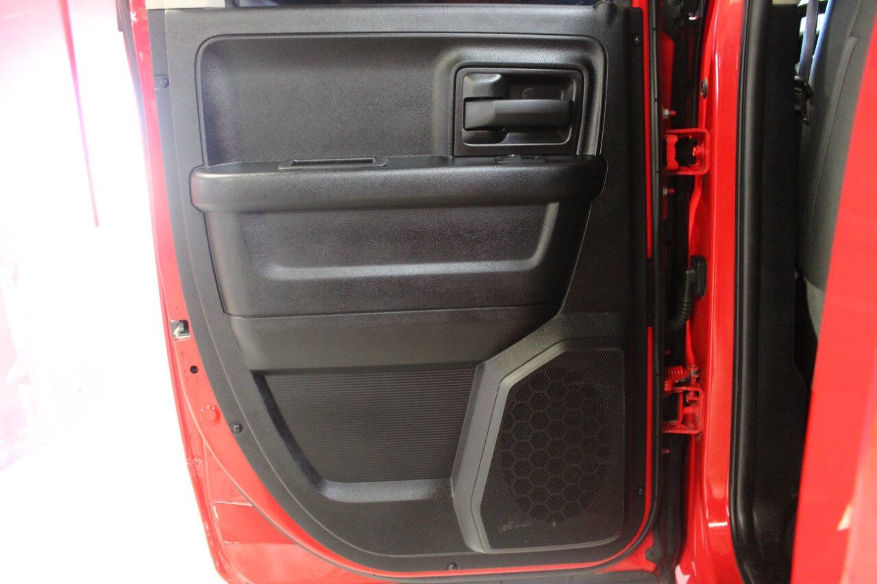 Used 2020 RAM 1500 Tradesman w/ Tradesman SXT Package RWD image 15