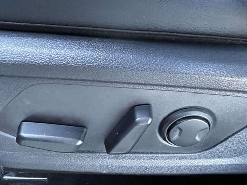 Used 2023 Kia Sportage EX image 14