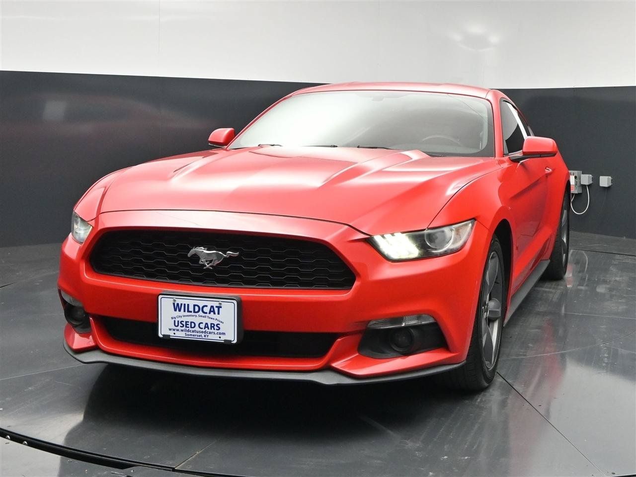 Used 2015 Ford Mustang Coupe w/ Equipment Group 051A RWD image 2