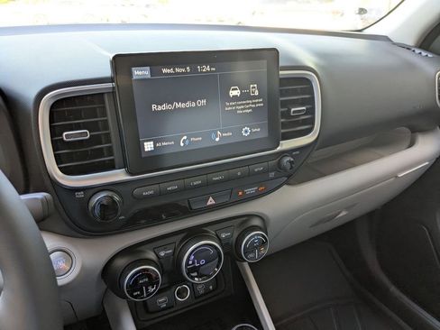 New 2026 Hyundai Venue SEL image 9