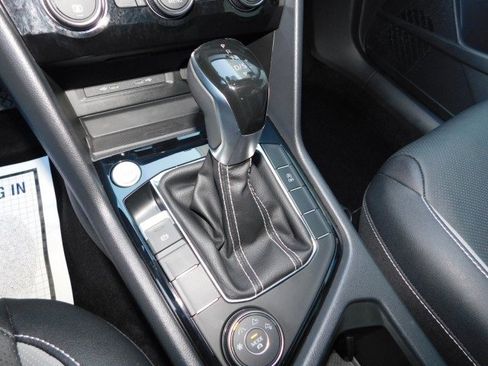 Used 2024 Volkswagen Taos SEL image 22