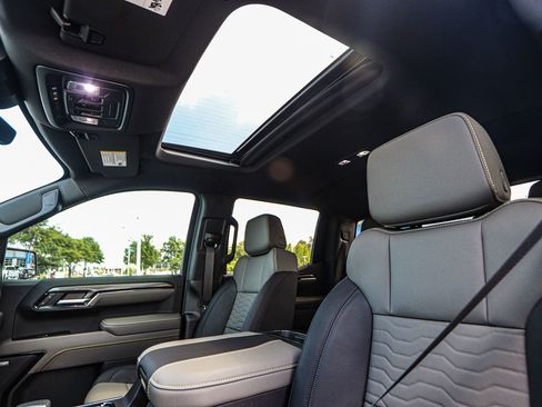 New 2025 Chevrolet Silverado 1500 ZR2 w/ Technology Package image 29