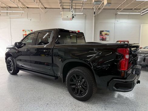 Used 2026 Chevrolet Silverado 1500 High Country w/ Midnight Edition AWD/4WD image 3