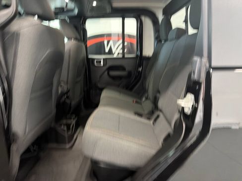 Used 2024 Jeep Gladiator Sport AWD/4WD image 14