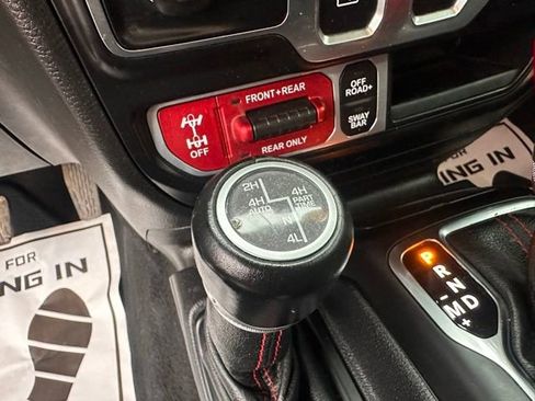 Used 2022 Jeep Wrangler Rubicon w/ Steel Bumper Group image 25