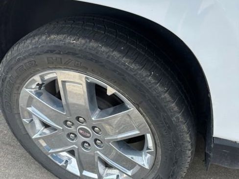 Used 2017 GMC Acadia Limited SLT FWD image 4