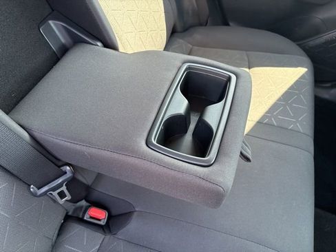 Used 2022 Toyota RAV4 XLE image 24