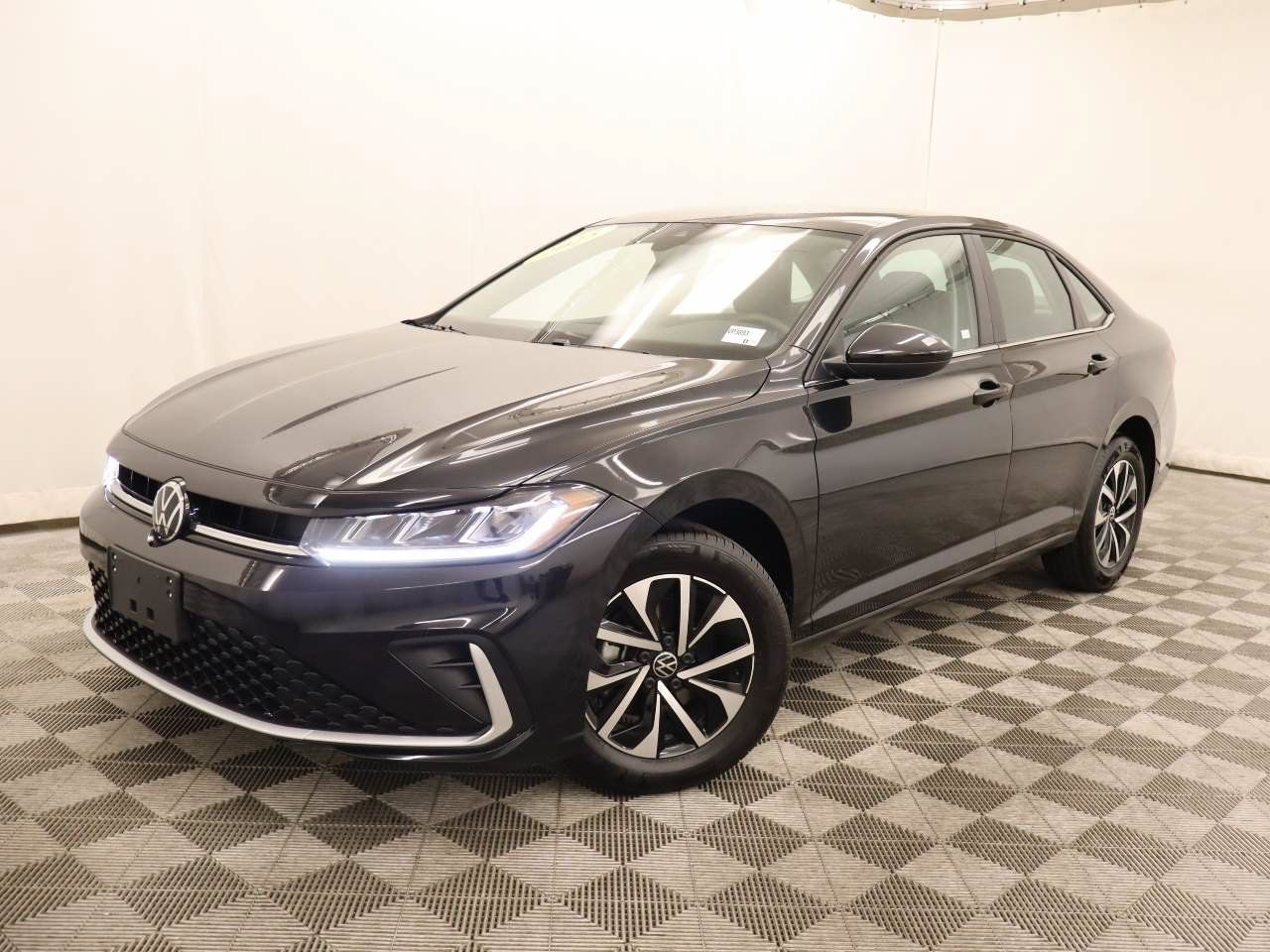 Used 2025 Volkswagen Jetta S FWD image 1