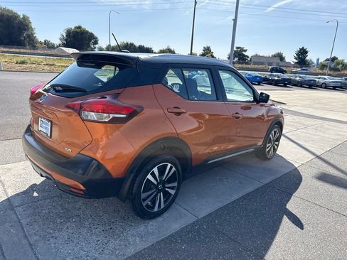 Used 2019 Nissan Kicks SR FWD image 5