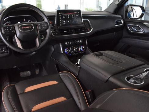 Certified 2023 GMC Yukon XL AT4 w/ AT4 Premium Plus Package AWD/4WD image 25