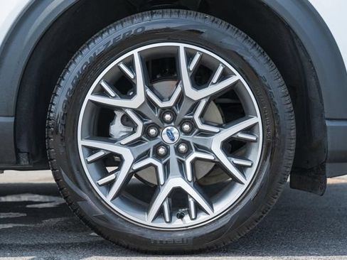 Used 2025 Ford Explorer Platinum w/ Ultimate Package AWD/4WD image 20