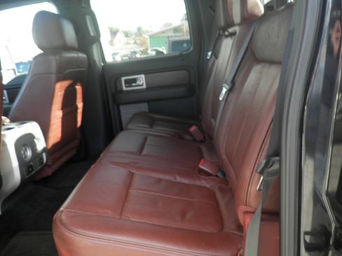 Used 2014 Ford F150 King Ranch w/ King Ranch Luxury Package image 18