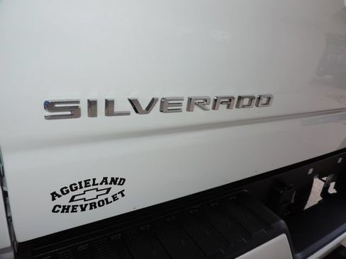 Used 2026 Chevrolet Silverado 1500 Custom RWD image 22