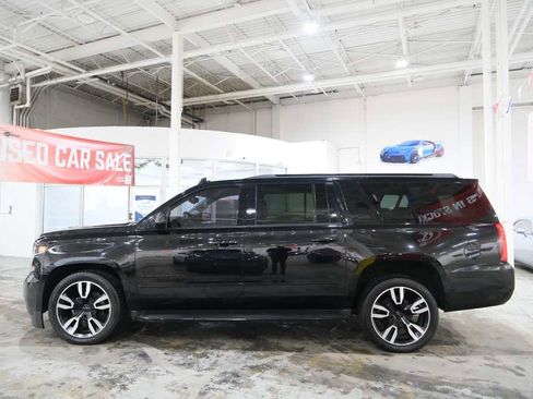Used 2019 Chevrolet Suburban Premier AWD/4WD image 6