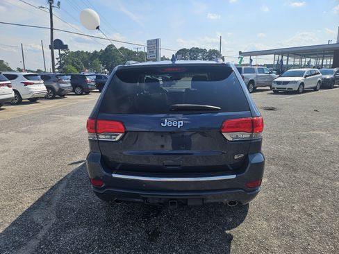Used 2019 Jeep Grand Cherokee Overland RWD image 8