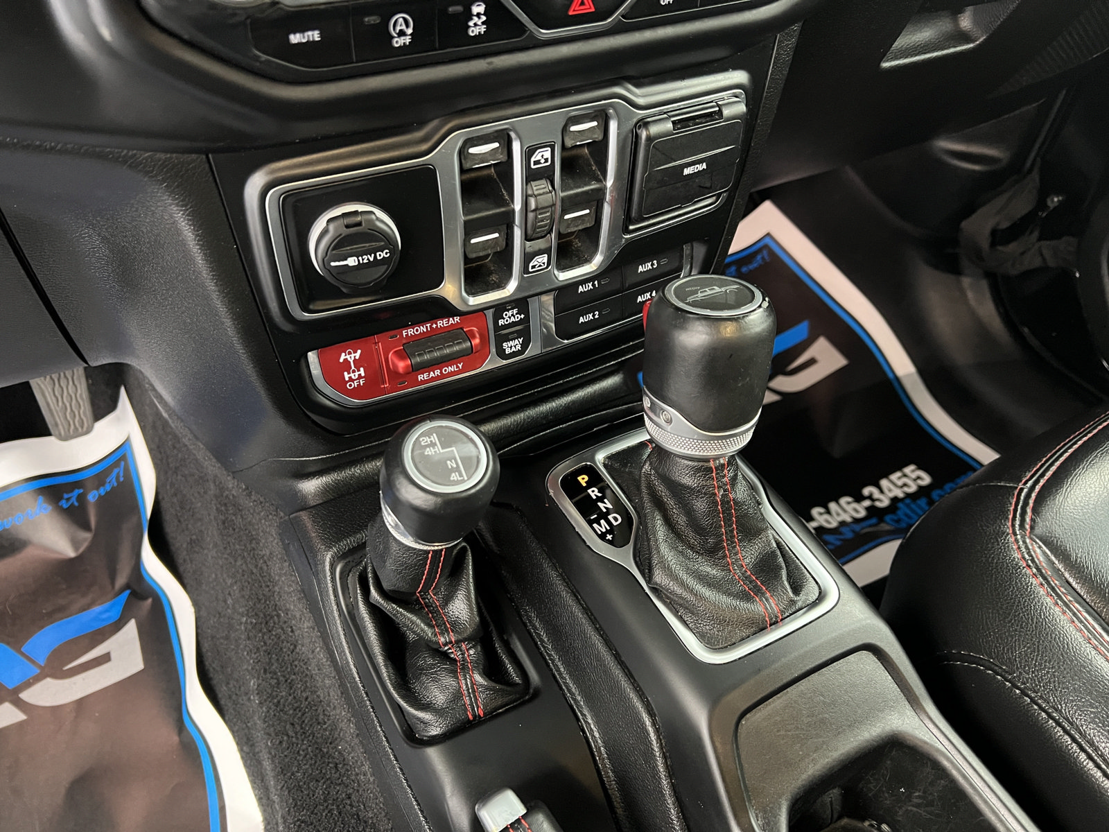 Used 2020 Jeep Gladiator Rubicon AWD/4WD image 23