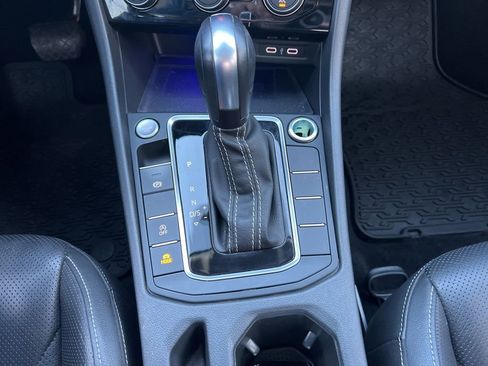 Used 2021 Volkswagen Jetta SEL Premium image 37