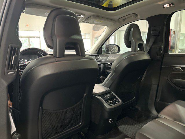 Used 2020 Volvo XC90 T5 Momentum w/ Protection Package Premier FWD image 46