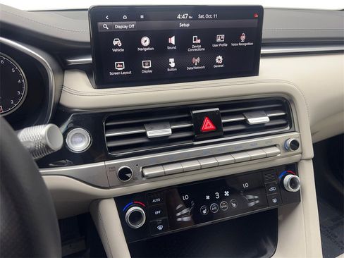 Used 2025 Genesis G70 2.5T image 61