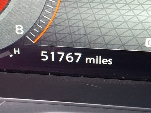 Used 2023 Nissan Pathfinder Platinum image 23