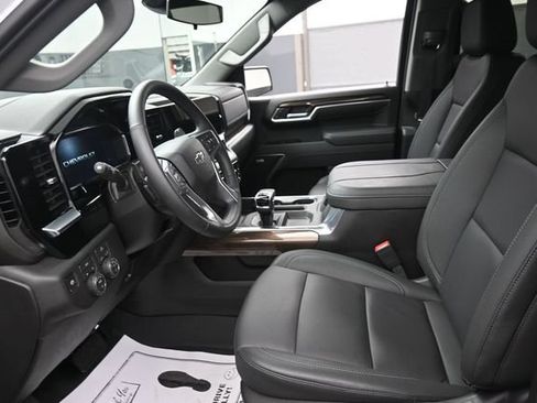 New 2026 Chevrolet Silverado 1500 RST w/ Convenience Package II AWD/4WD image 8