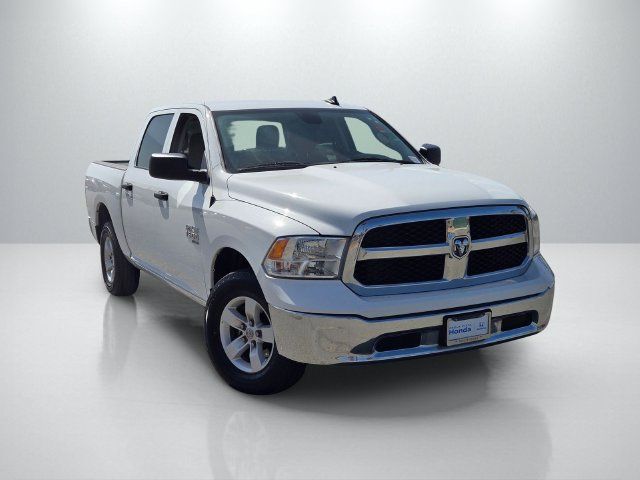 Used 2023 RAM 1500 Classic SLT w/ Electronics Group AWD/4WD image 1