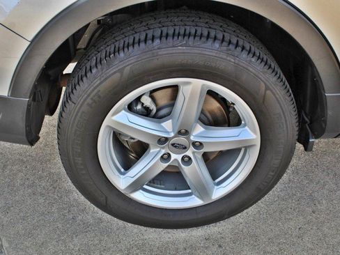 Used 2018 Ford Explorer FWD image 10