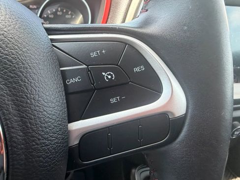 Used 2017 Jeep Compass Trailhawk w/ Popular Equipment Group AWD/4WD image 21