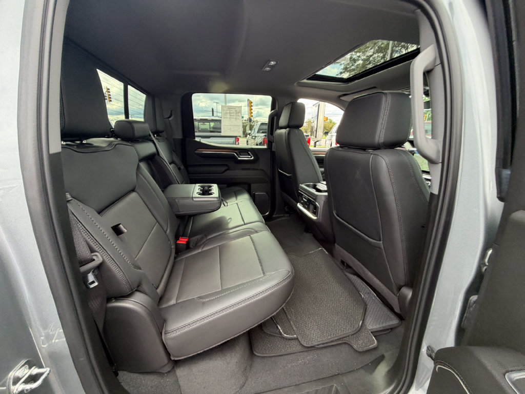 Certified 2024 GMC Sierra 1500 Denali AWD/4WD image 11