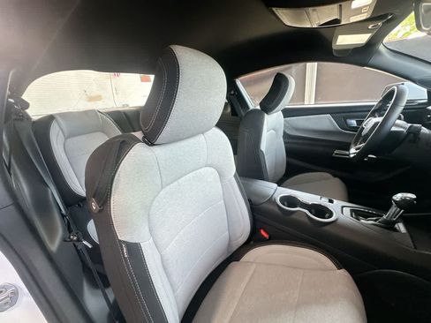 Used 2025 Ford Mustang Coupe RWD image 27