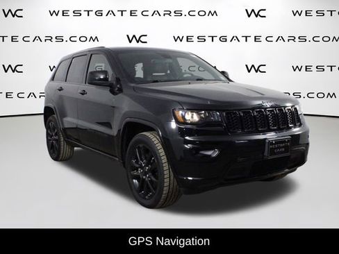 Used 2021 Jeep Grand Cherokee Laredo X image 2