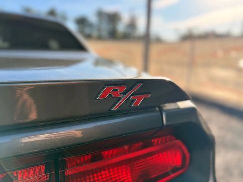 Used 2010 Dodge Challenger R/T image 14