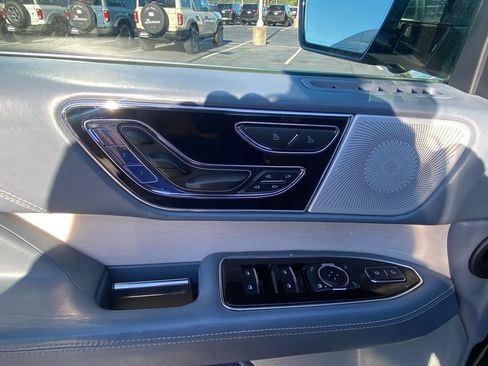 Used 2022 Lincoln Navigator Black Label AWD/4WD image 10