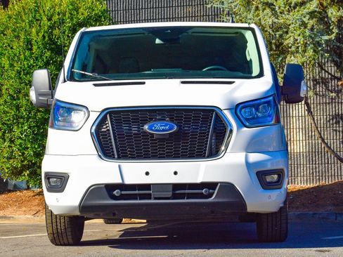 Used 2023 Ford Transit 350 XLT image 4