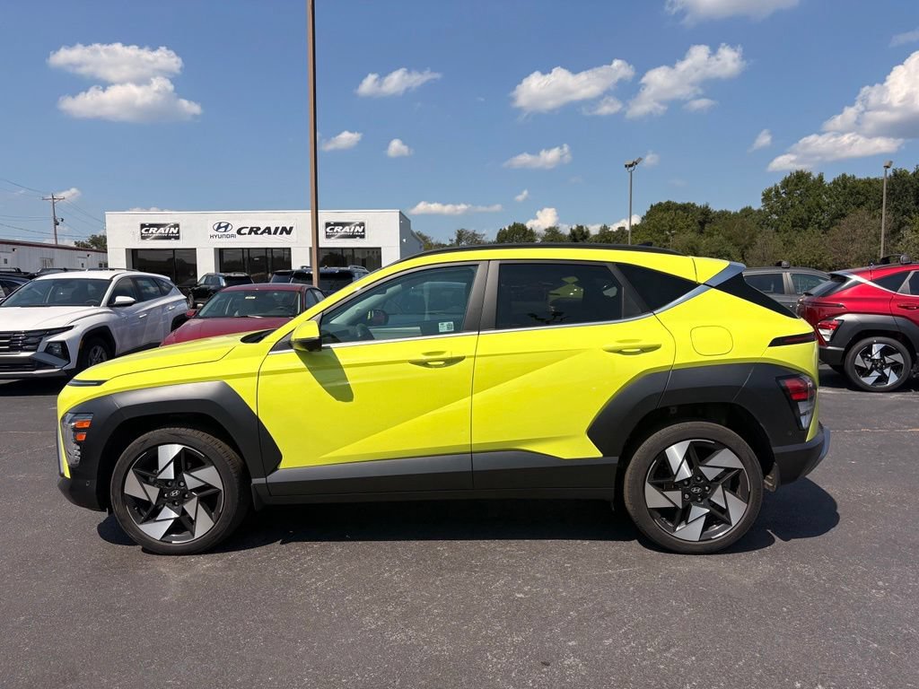 Used 2025 Hyundai Kona Limited AWD/4WD image 4
