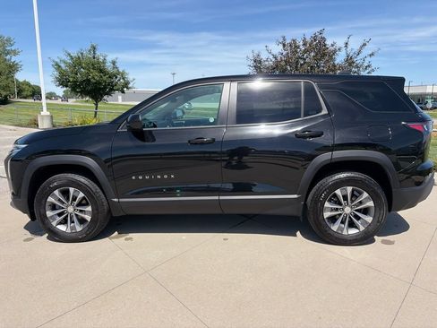 Used 2026 Chevrolet Equinox LT FWD image 5