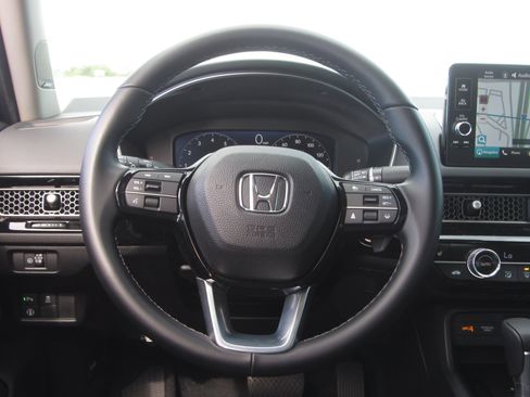 Used 2024 Honda Civic Touring image 20