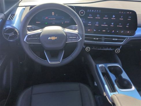 New 2026 Chevrolet Equinox EV LT w/ LPO, Blackout Package image 19