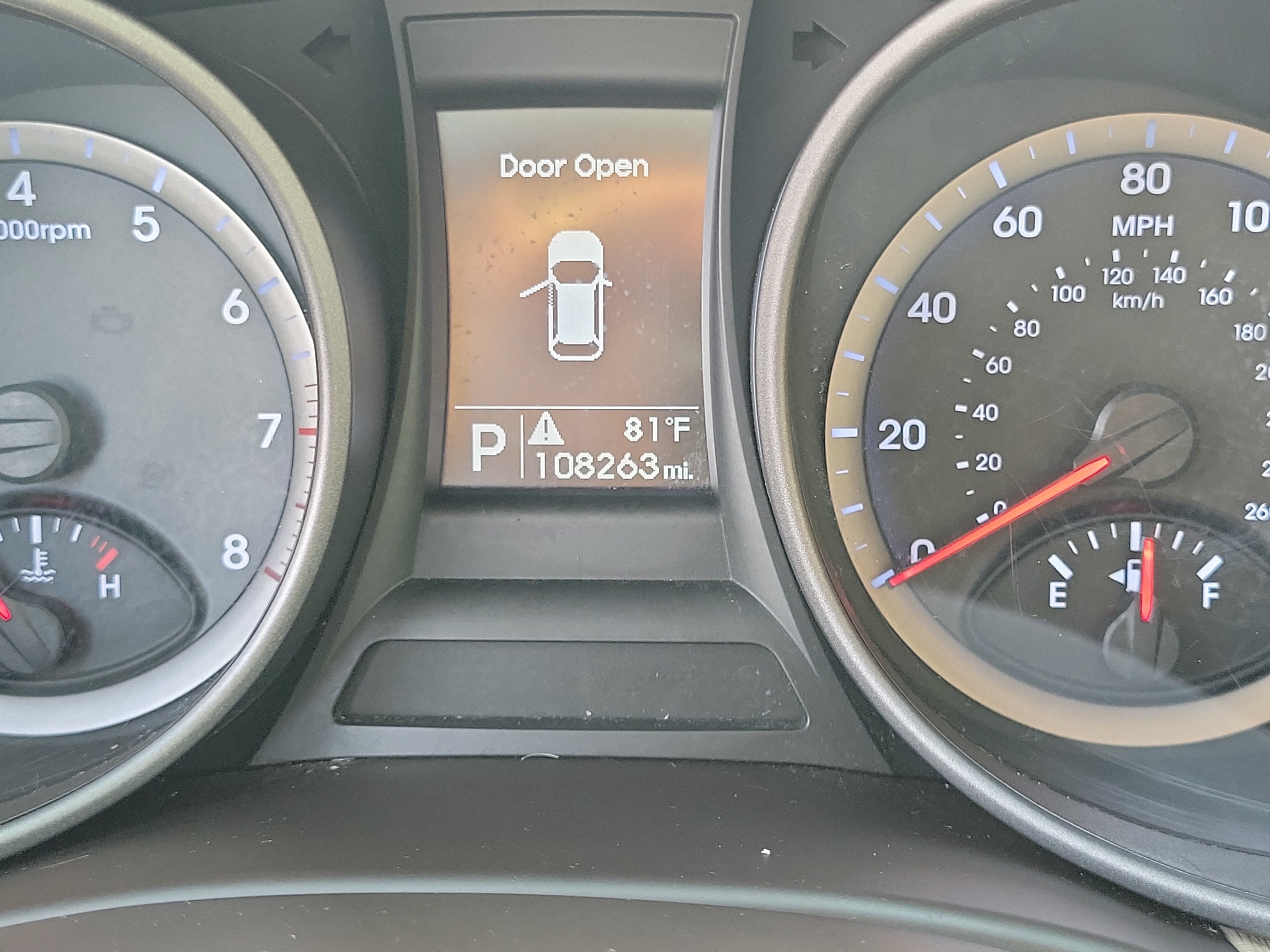 Used 2015 Hyundai Santa Fe Sport FWD image 25