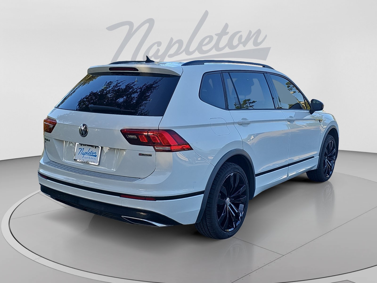Used 2021 Volkswagen Tiguan SE R-Line AWD/4WD image 6