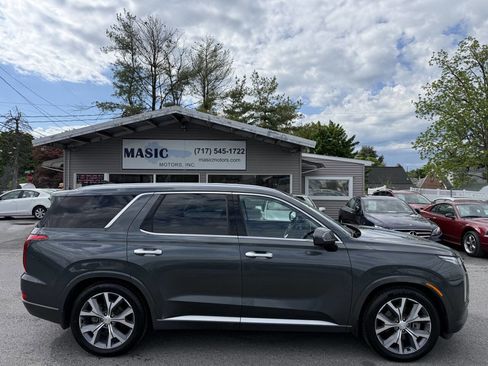 Used 2021 Hyundai Palisade Limited w/ Cargo Package AWD/4WD image 2