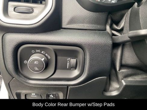 Used 2020 RAM 1500 Big Horn RWD image 16