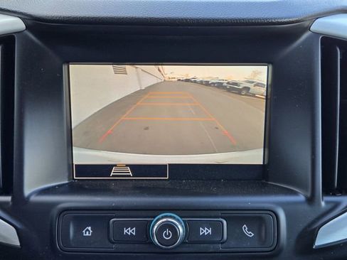 Used 2024 GMC Terrain SLE image 15